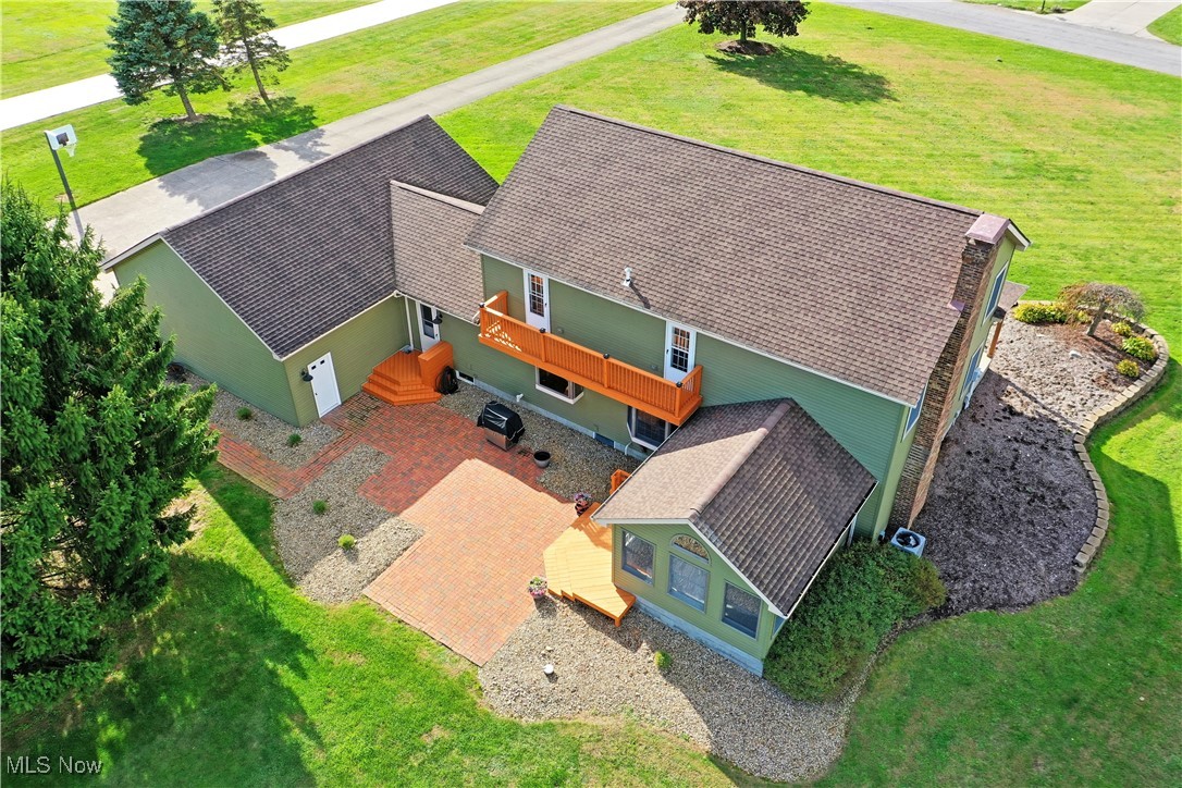 2486 Waynewood Drive NE Fowler OH 44418