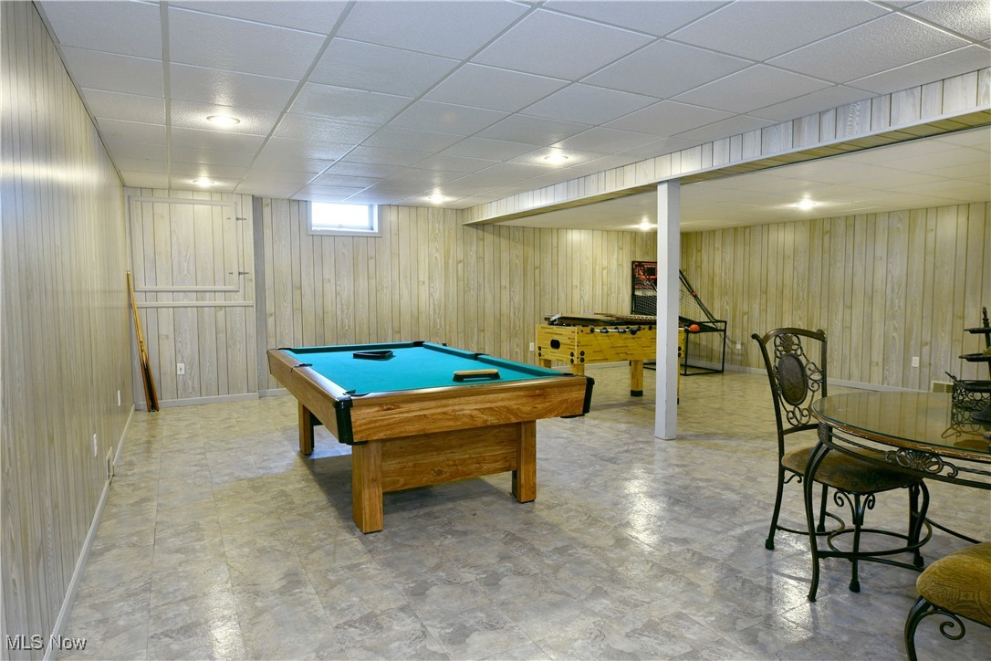 2486 Waynewood Drive NE Fowler OH 44418
