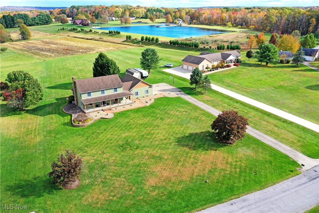 2486 Waynewood Drive NE Fowler OH 44418