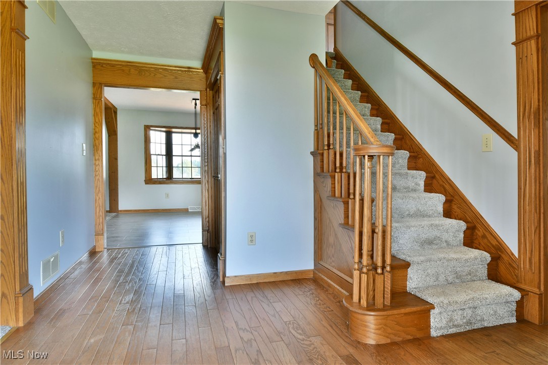 2486 Waynewood Drive NE Fowler OH 44418