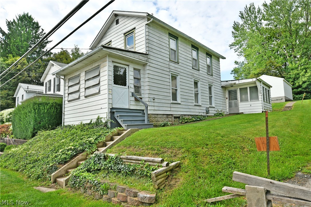 794 N Stateline Road Masury OH 44438