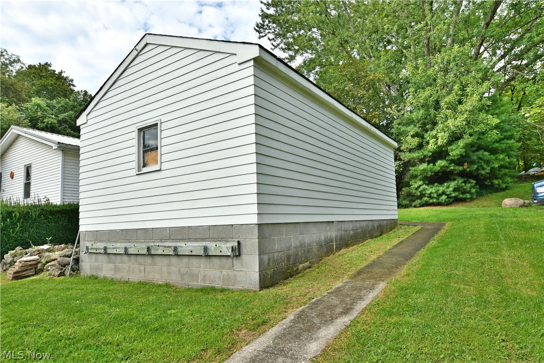794 N Stateline Road Masury OH 44438