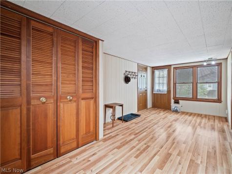 7393 Nethersole Drive Middleburg Heights OH 44130