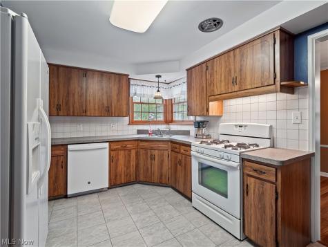 7393 Nethersole Drive Middleburg Heights OH 44130