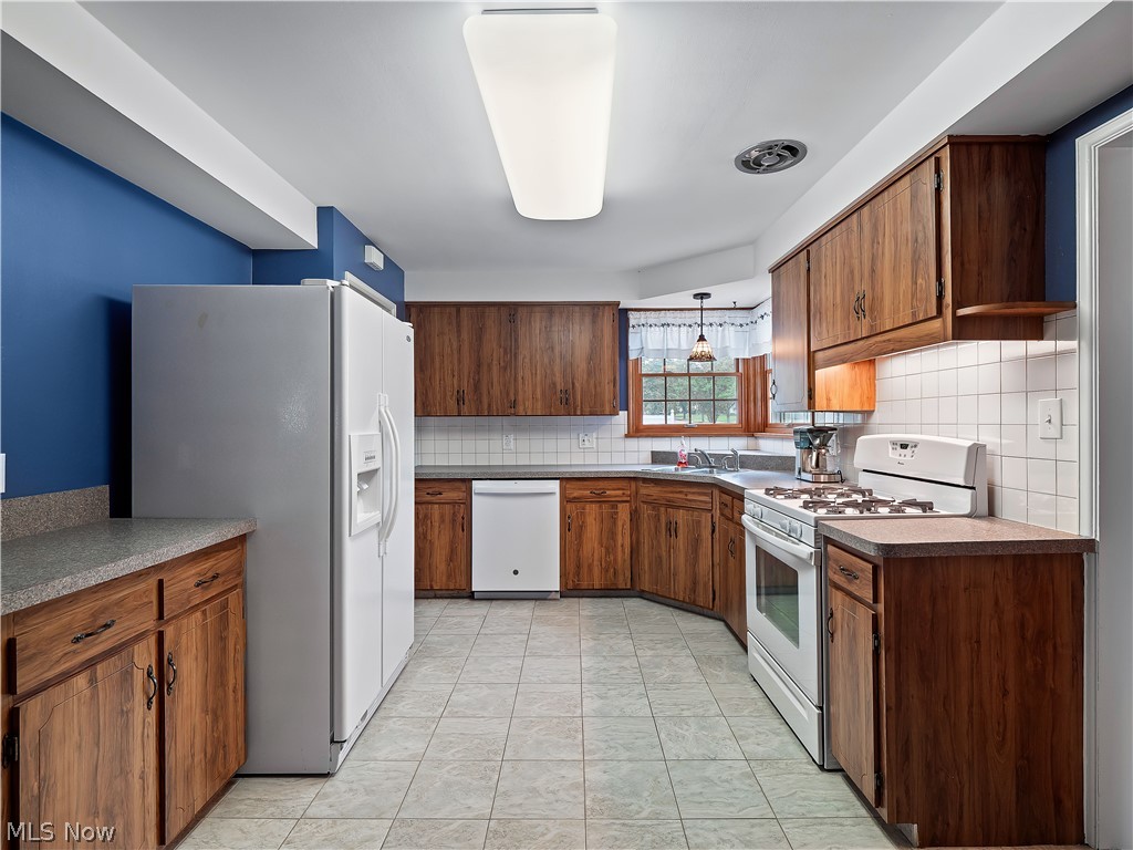 7393 Nethersole Drive Middleburg Heights OH 44130