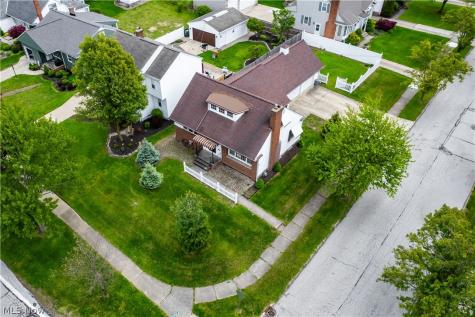 7393 Nethersole Drive Middleburg Heights OH 44130