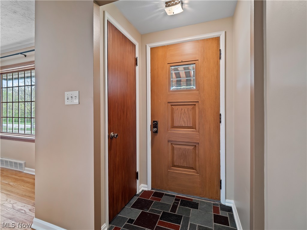 7393 Nethersole Drive Middleburg Heights OH 44130