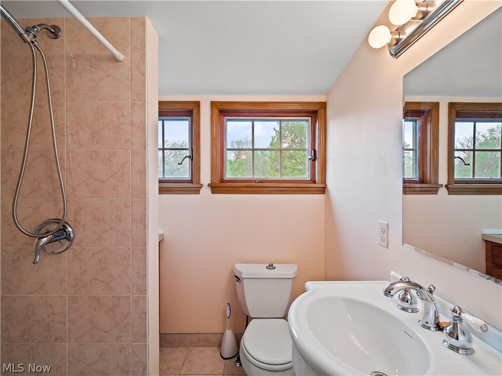7393 Nethersole Drive Middleburg Heights OH 44130