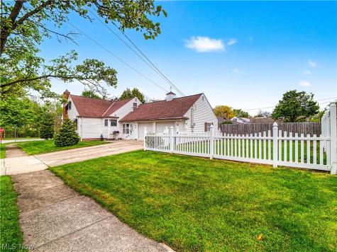 7393 Nethersole Drive Middleburg Heights OH 44130