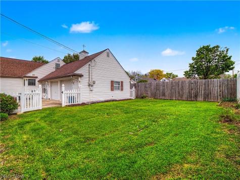 7393 Nethersole Drive Middleburg Heights OH 44130