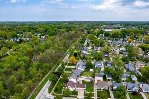 7393 Nethersole Drive Middleburg Heights OH 44130