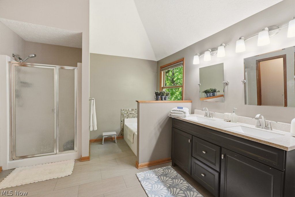 1287 Red Bush Lane Macedonia OH 44056