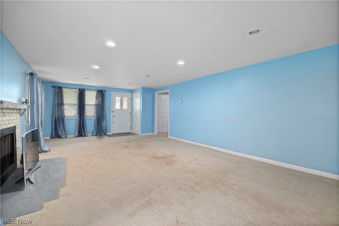 2886 Grant Street Lorain OH 44052