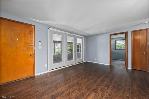 2886 Grant Street Lorain OH 44052