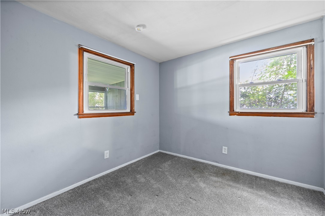 2886 Grant Street Lorain OH 44052