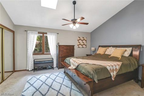 14855 Hartford Trail Strongsville OH 44136