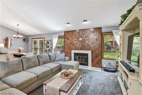 14855 Hartford Trail Strongsville OH 44136