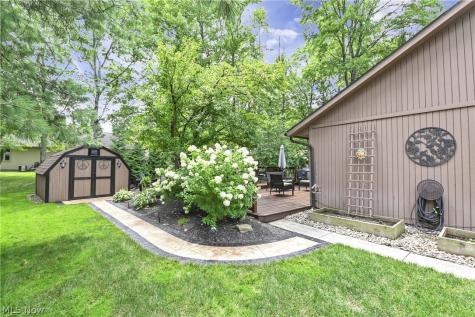 14855 Hartford Trail Strongsville OH 44136