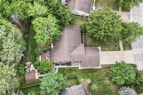 14855 Hartford Trail Strongsville OH 44136