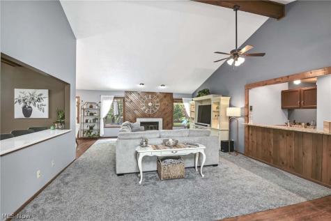 14855 Hartford Trail Strongsville OH 44136