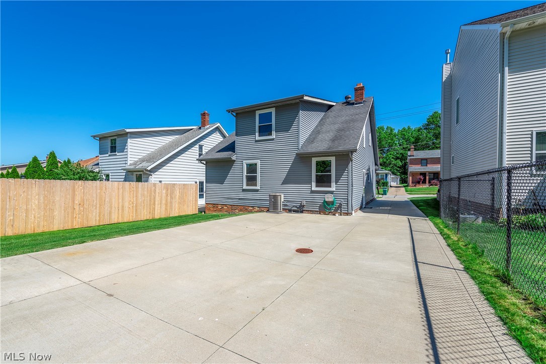 541 Orchardview Avenue Seven Hills OH 44131