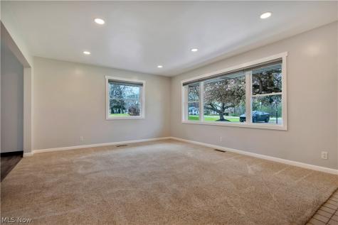 300 Homeworth Road Alliance OH 44601