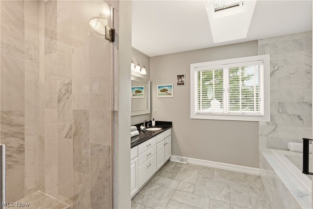 35729 Quartermane Circle Bentleyville OH 44139