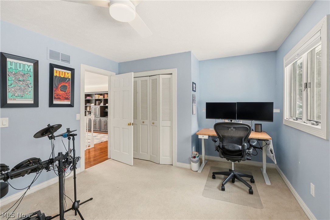 35729 Quartermane Circle Bentleyville OH 44139