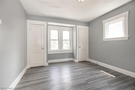 374 E 124th Street Cleveland OH 44108