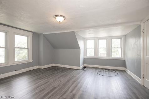 374 E 124th Street Cleveland OH 44108
