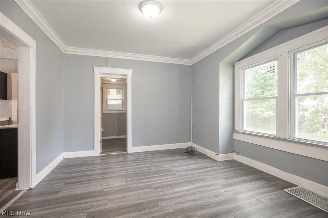374 E 124th Street Cleveland OH 44108