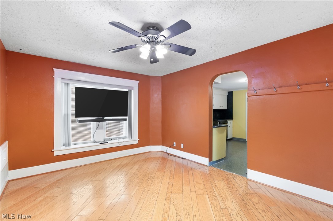 543 Allyn Street Akron OH 44311