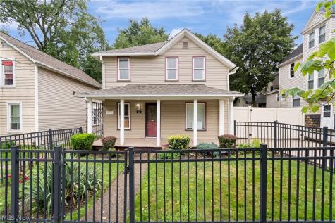 543 Allyn Street Akron OH 44311