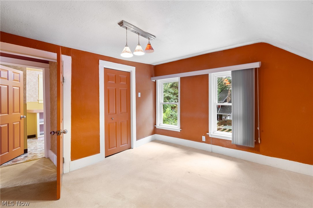 543 Allyn Street Akron OH 44311