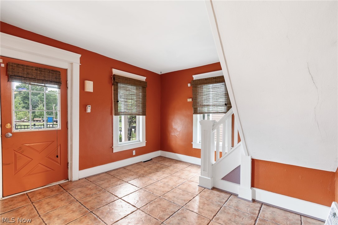 543 Allyn Street Akron OH 44311