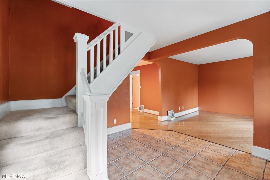 543 Allyn Street Akron OH 44311