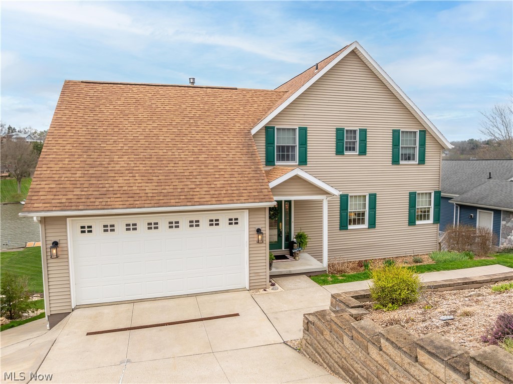 376 E Mohawk Drive Malvern OH 44644