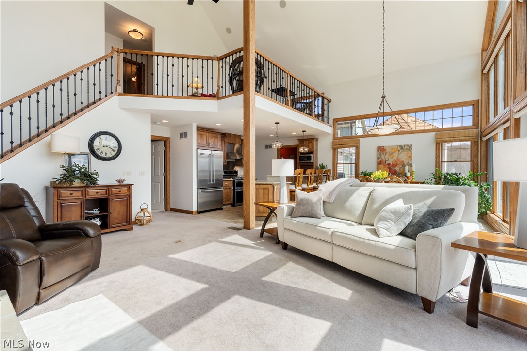 376 E Mohawk Drive Malvern OH 44644