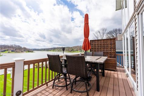 376 E Mohawk Drive Malvern OH 44644