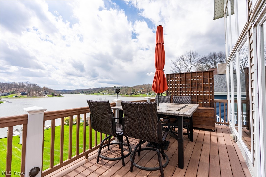 376 E Mohawk Drive Malvern OH 44644