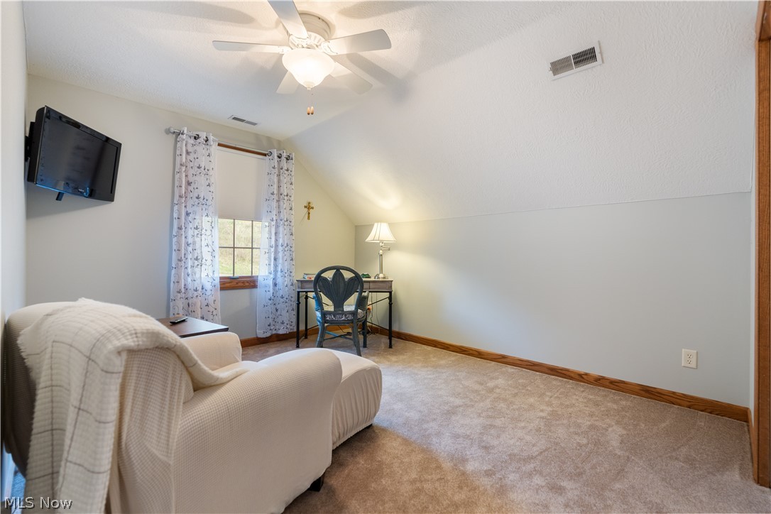 376 E Mohawk Drive Malvern OH 44644