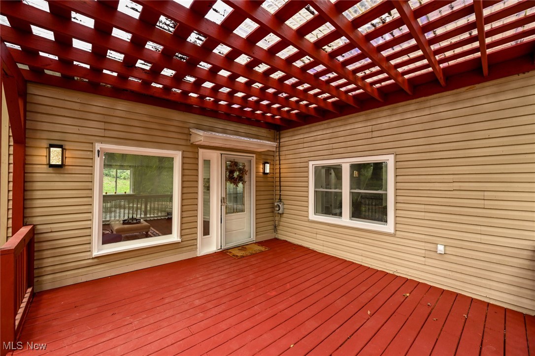 905 1/2 Shadybrook Drive Akron OH 44312