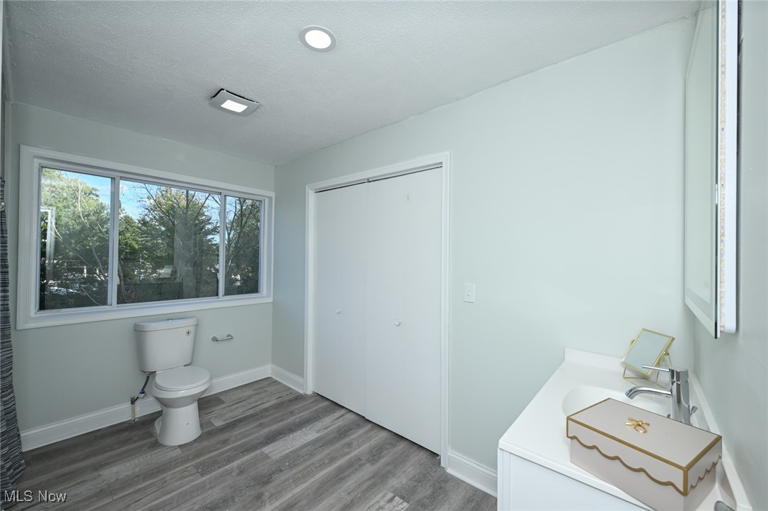 905 1/2 Shadybrook Drive Akron OH 44312