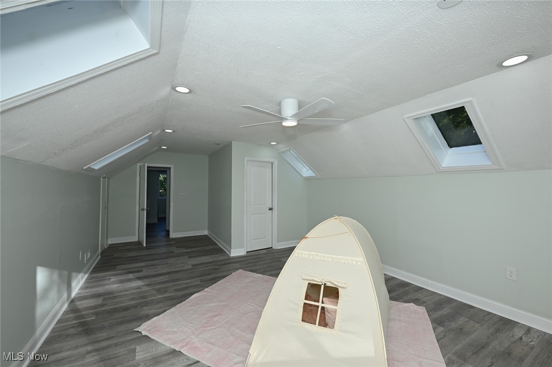 905 1/2 Shadybrook Drive Akron OH 44312