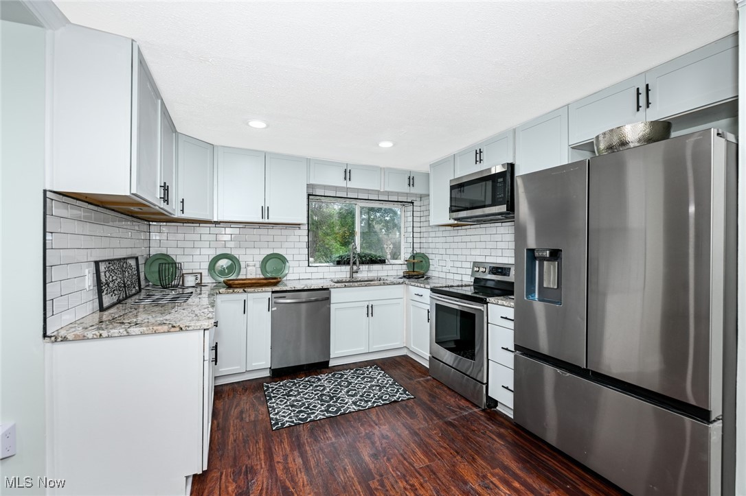 905 1/2 Shadybrook Drive Akron OH 44312