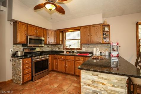 2855 Nimishillen Church Road NE Canton OH 44721