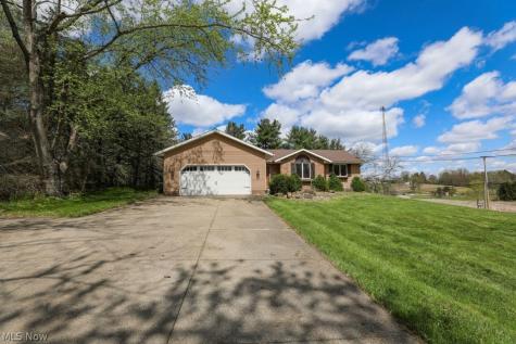 2855 Nimishillen Church Road NE Canton OH 44721