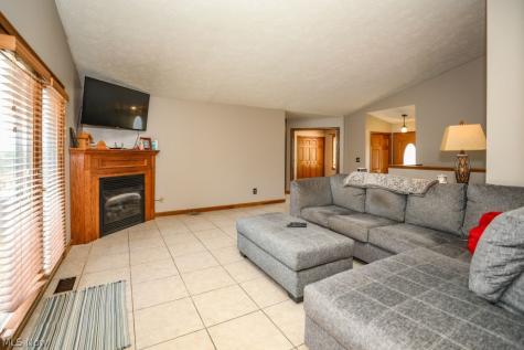 2855 Nimishillen Church Road NE Canton OH 44721