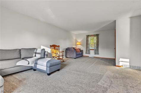 3904 Mctaggart Boulevard Kent OH 44240