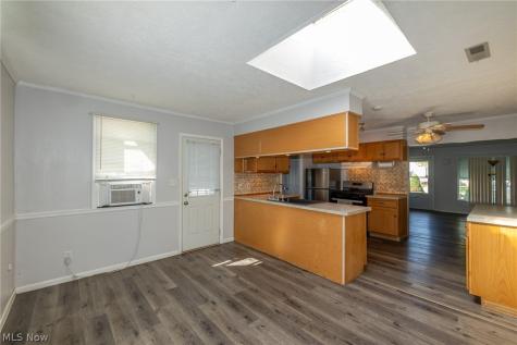 6117 Ira Avenue Brooklyn OH 44144